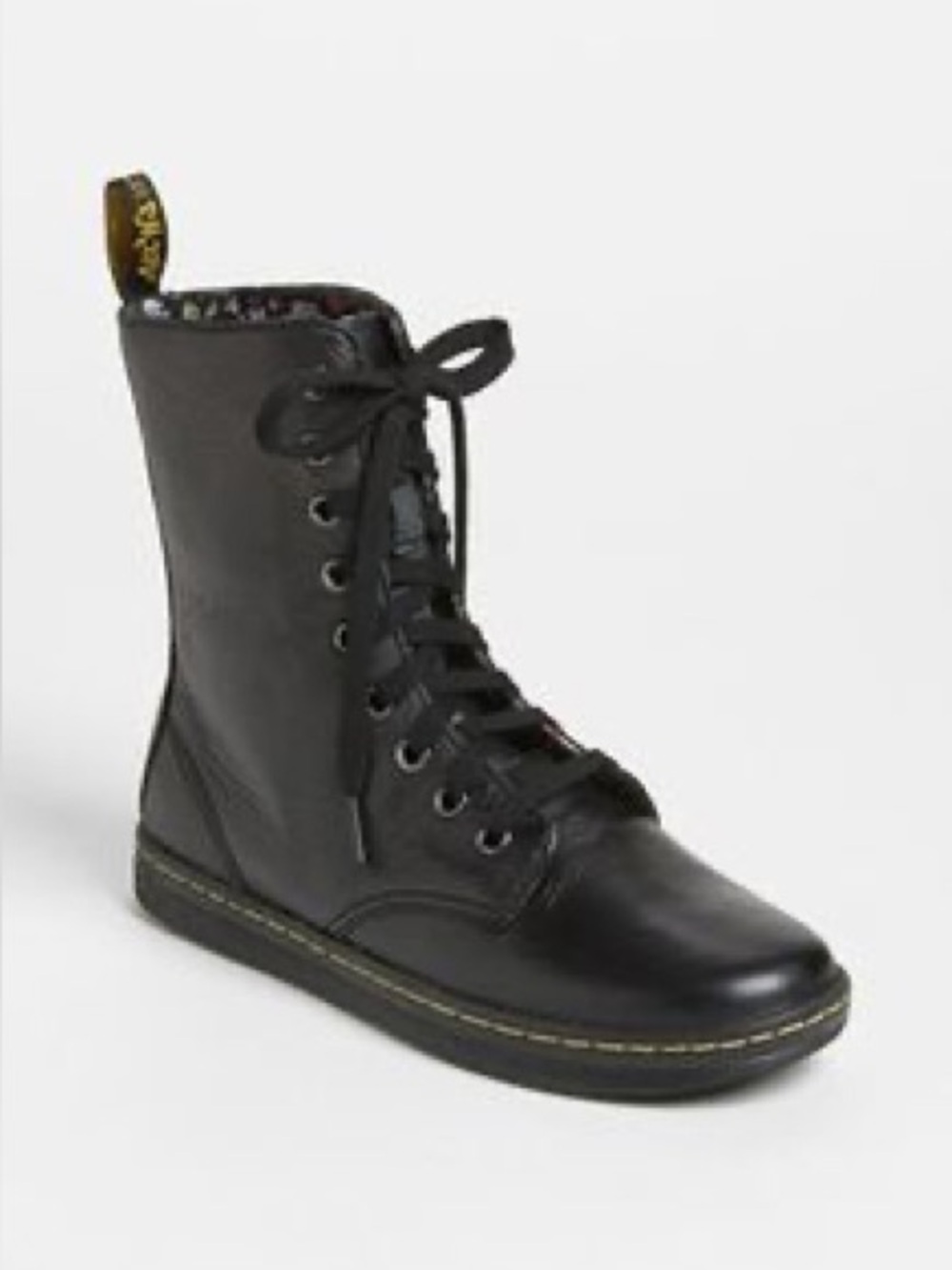 Doc Martens Stratford 9-Eye Versatile Fold Down Boots 8